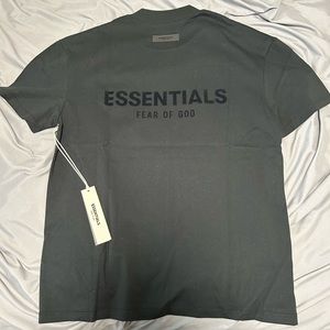 Essentials Stretch Limo Tee